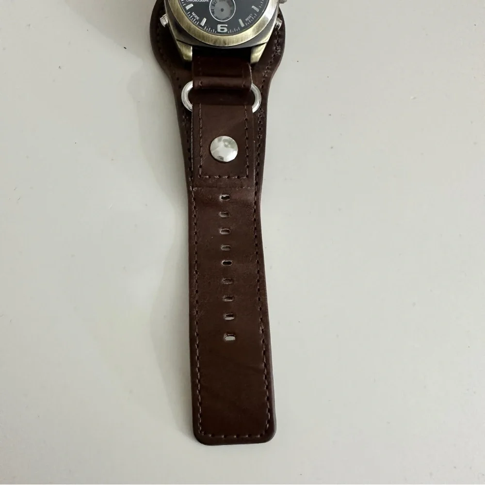 Kenneth cole unlisted men watch - Picture 5 of 9